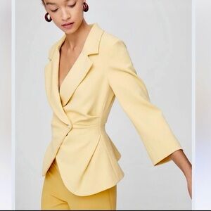 NEW Wilfred Butter Yellow Wrap Jaune Blazer Size 2